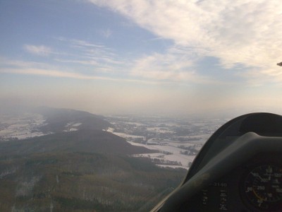 Im Hanflug am Wiehengebirge Richtung Osten