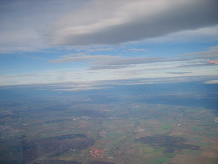 K800_Nach Norden waren nur hohe Wolken.JPG