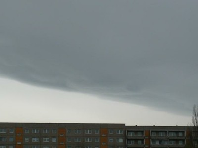 09.04.2012, 10:45, Blankeburg/Harz, Bodentemp. 4,5 Grad, Wind 210, kurz danach Regen.