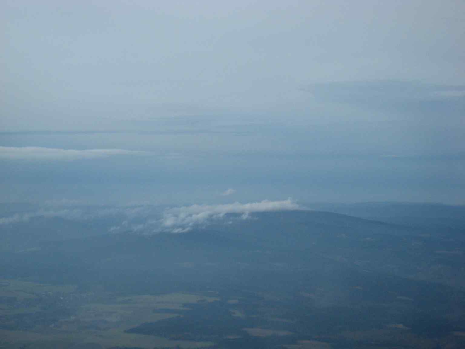 angedeutete Staubewölkung am Brocken