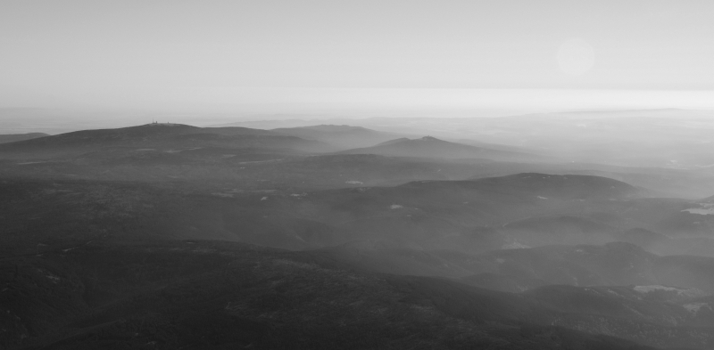 Blick den Acker-Kamm entlang Richtung Brocken