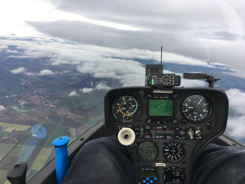 Flug im Steigen Richtung Norden!