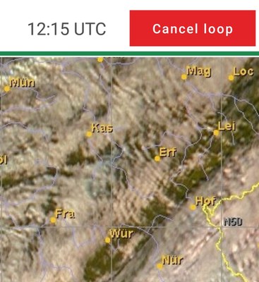 Deutlich sichtbar die Interferenzstrukturen östlich der Rhön (im Gebiet Erfurt-Würzburg) durch Überlagerung der Rhönwelle mit der des Türinger Walds. Weiter nördlich, zwischen Erfurt und Kassel, ungestörte Wellenschwingung vom Werratal-Hainisch-System.