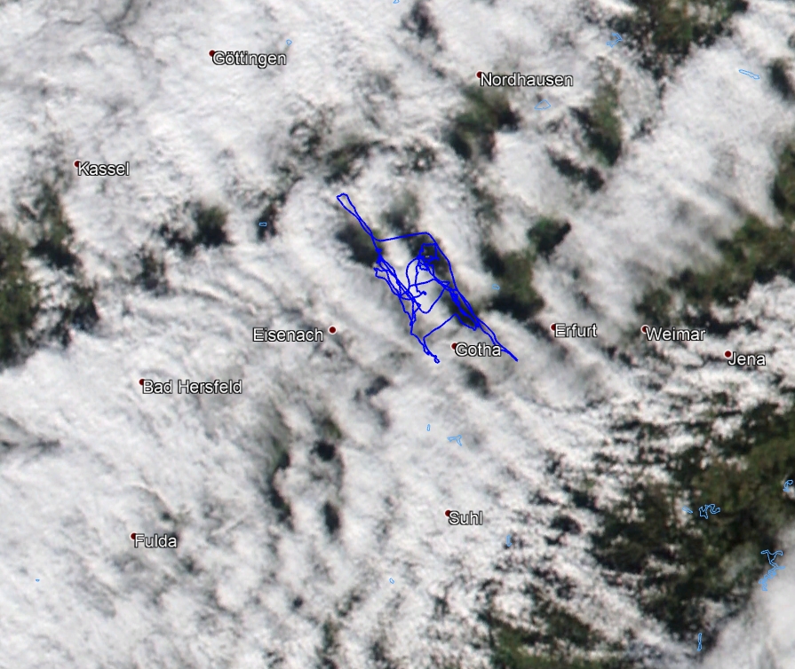 Flugweg und Bewölkung (Satellit NOAA-20)